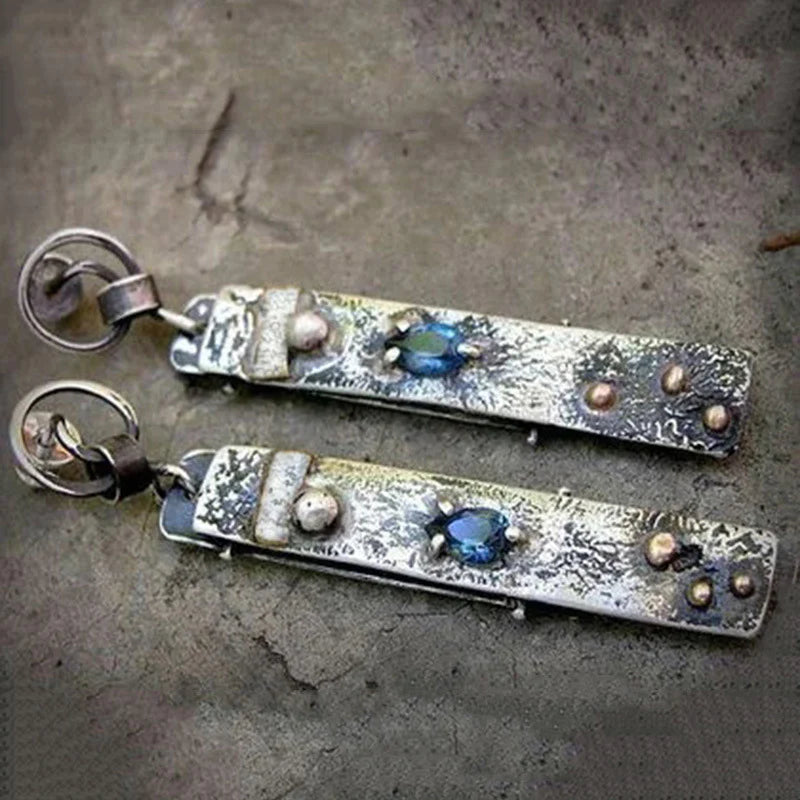 Fabiola | Elegant, handmade earrings made of precious bluestone