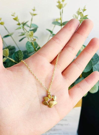 Natalia | NIVA – Elegant gold-plated necklace with a charming paw pendant