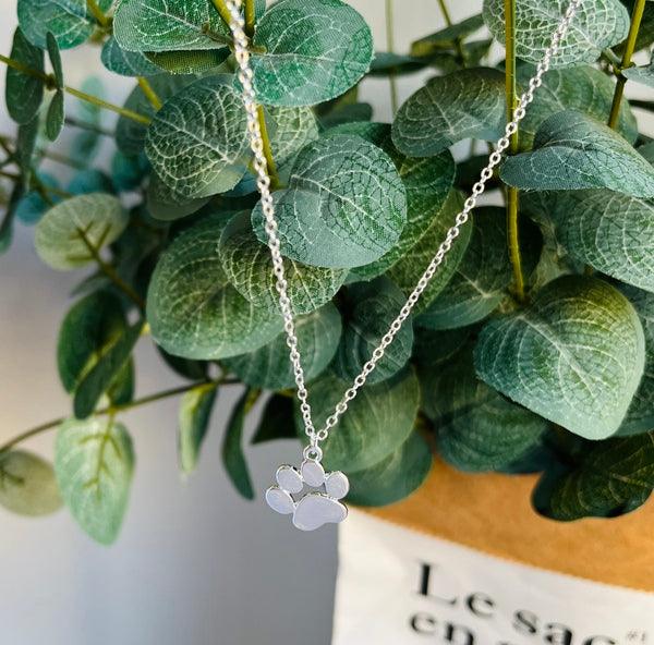 Juana | Paw Necklace