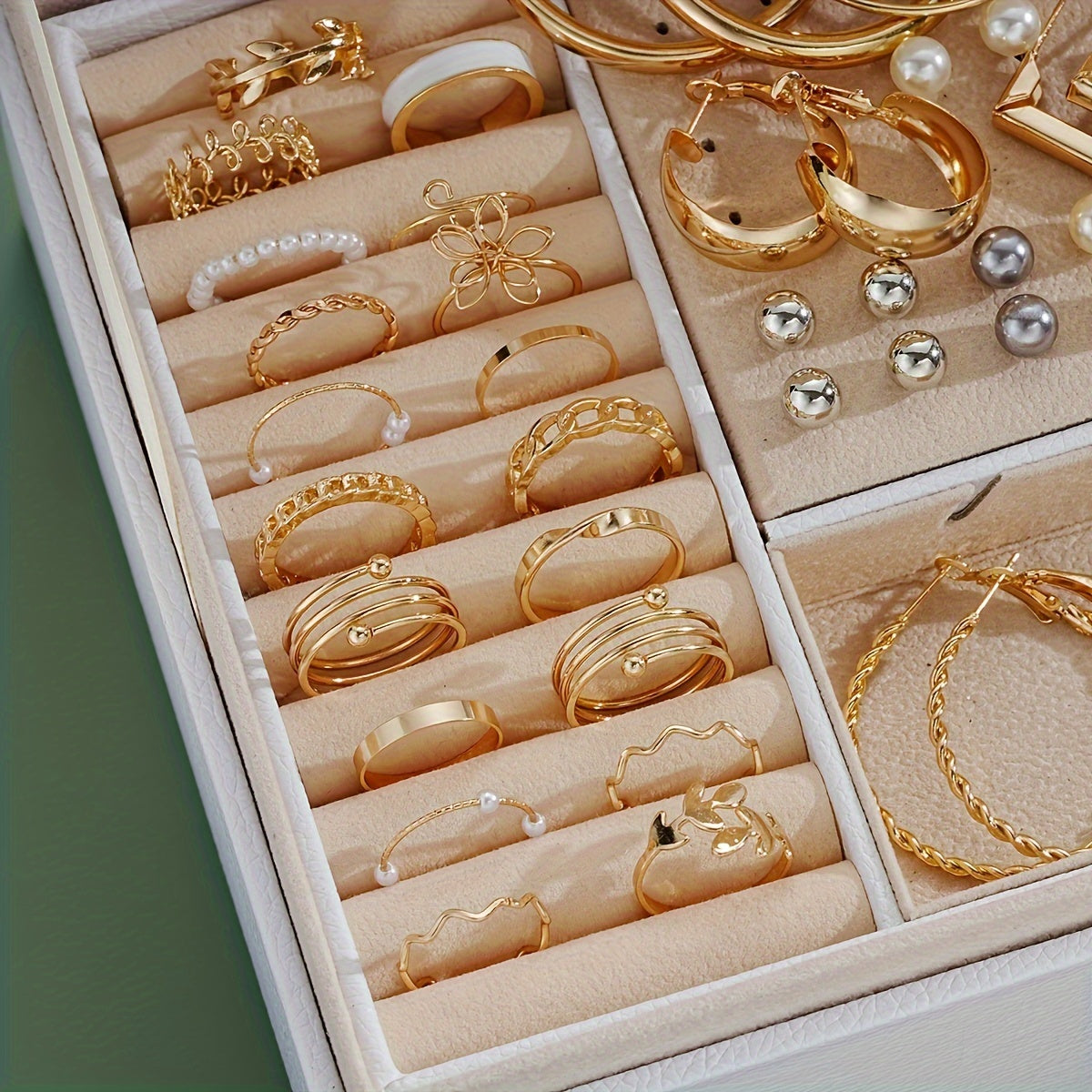 Delia | Limited to 50 pieces