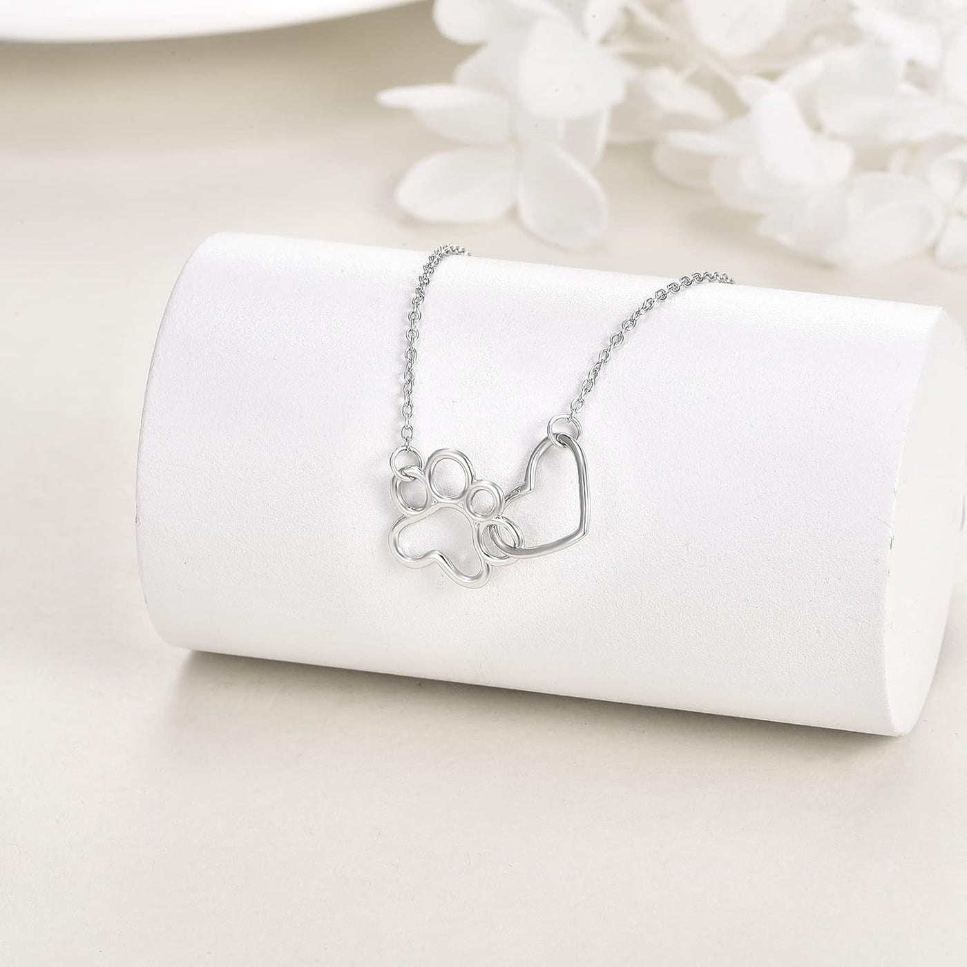 Fabiola | Necklace made of 925 sterling silver with an enchanting heart crystal pendant