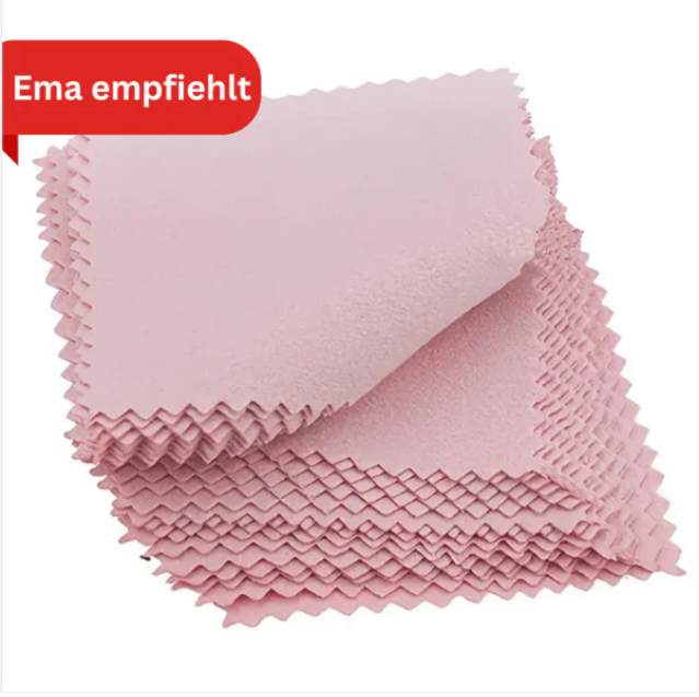 Erika | Ema's Premium Jewelry Cleaning Wipes – 50 wipes for a radiant shine