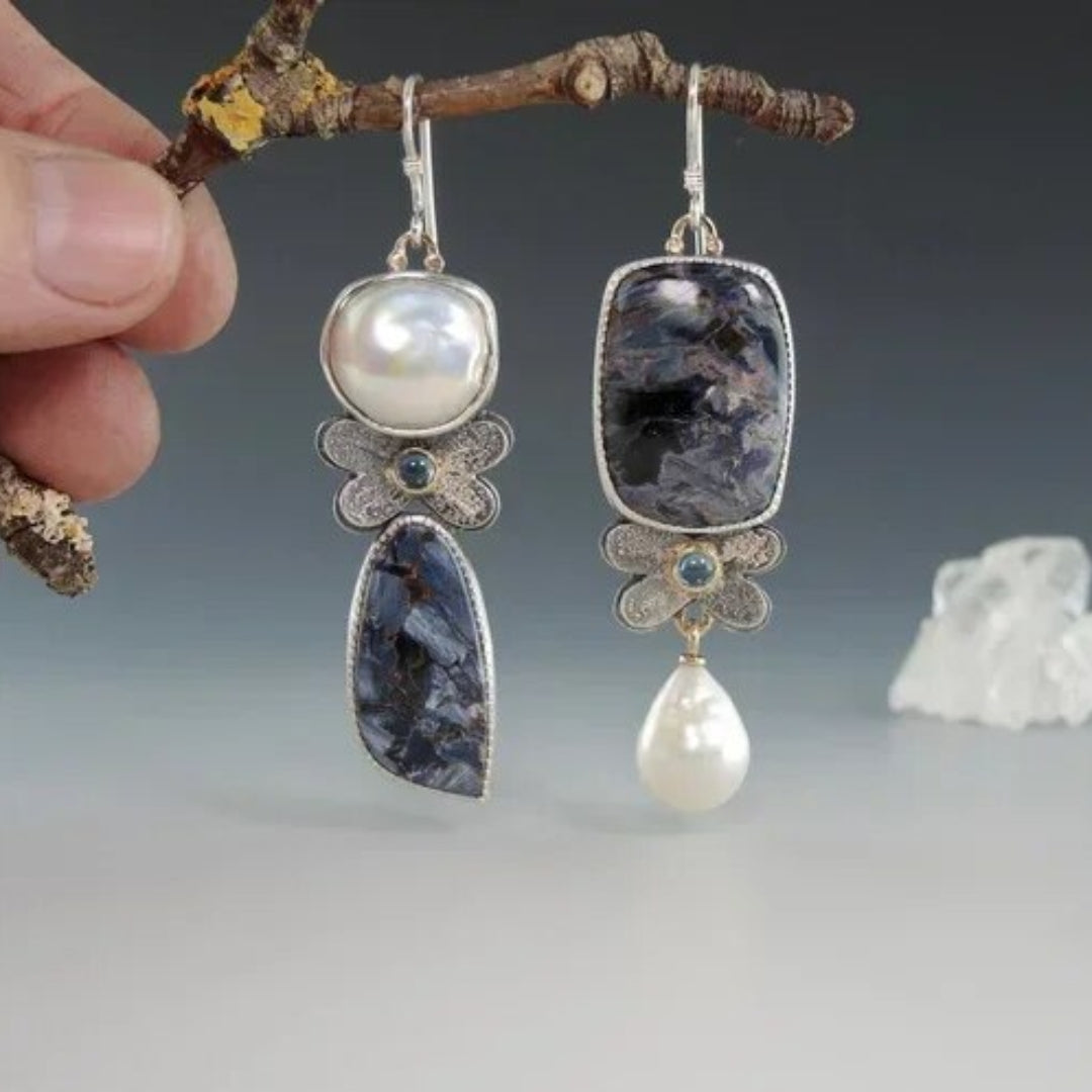 Esther | Dark-toned pearl earrings