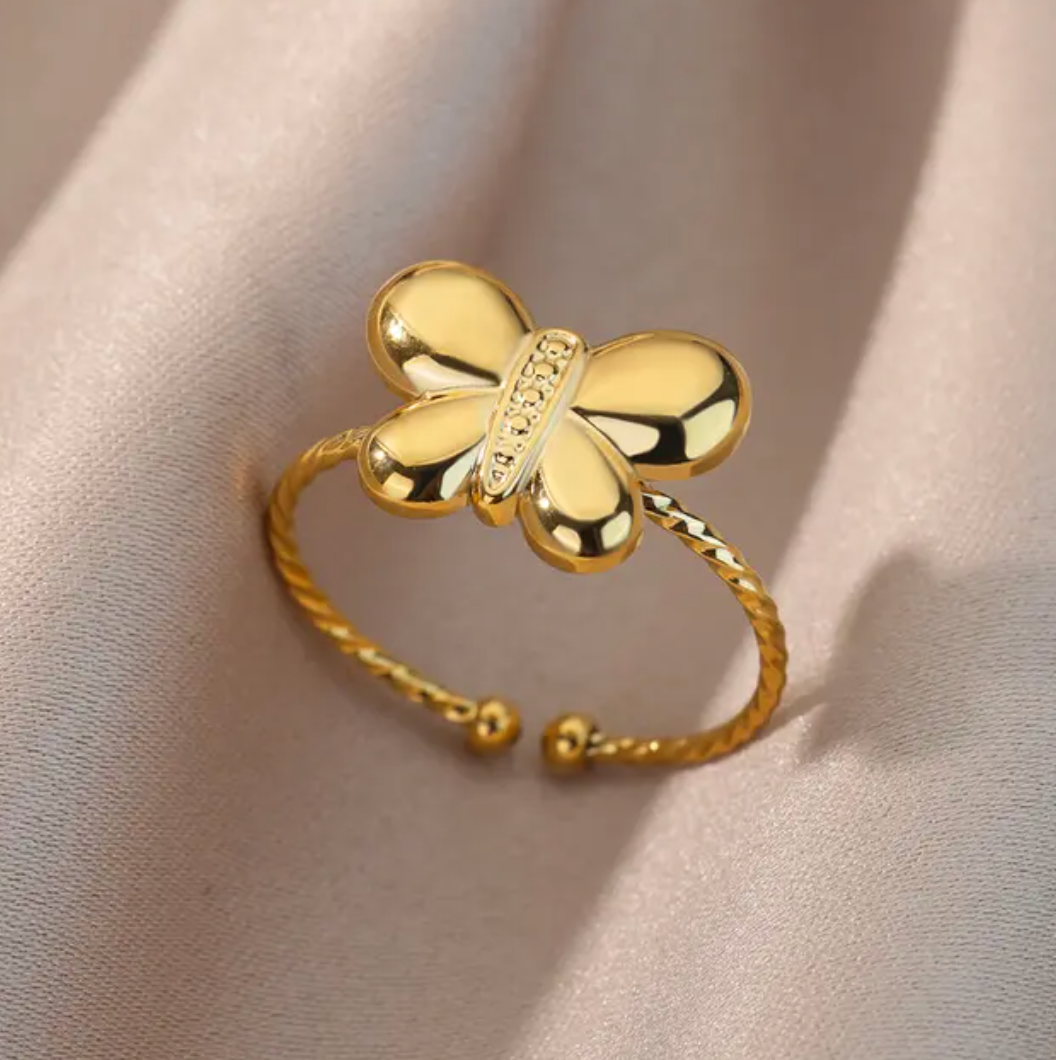 Fiona | Elegant 18-carat gold-plated butterfly ring