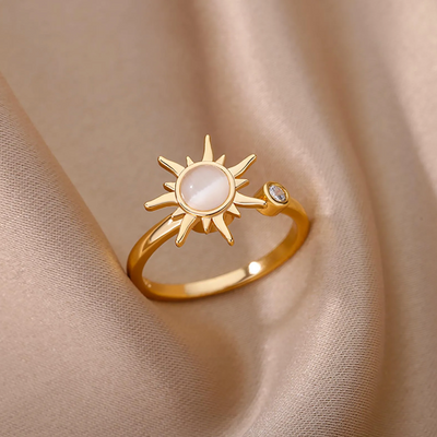 Ornella | Elegant moonstone ring