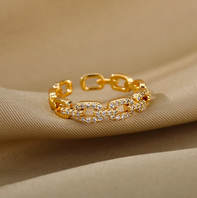 Jacqueline | Elegant 18-carat gold-plated ring with sparkling love chain and rhinestones