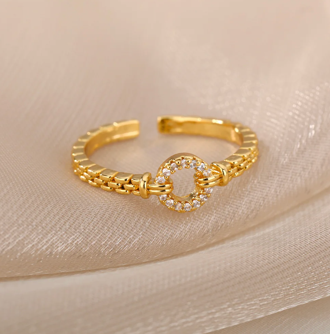 Eva | Eternal circle ring in 18-carat gold-plated with sparkling cubic zirconia
