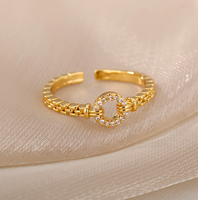 Eva | Eternal circle ring in 18-carat gold-plated with sparkling cubic zirconia