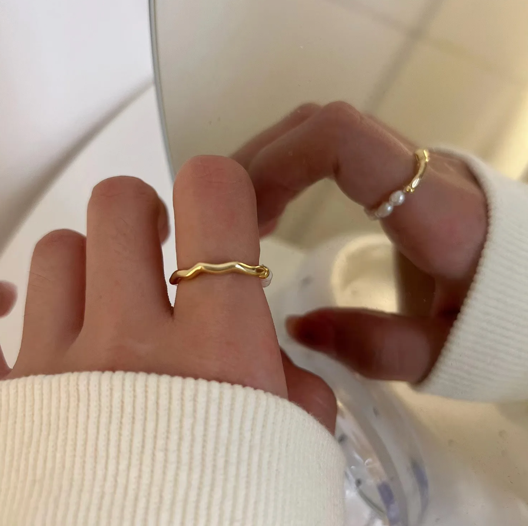 Hana | Elegant 18-carat gold-plated ring with precious Caspian Sea pearls