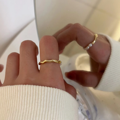 Hana | Elegant 18-carat gold-plated ring with precious Caspian Sea pearls