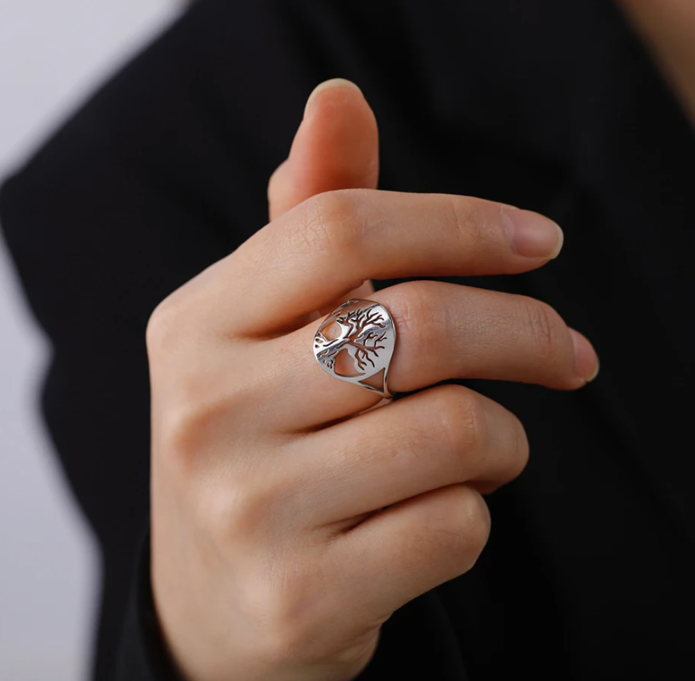 Pearl | Elegant 925 silver ring with a timeless tree of life: