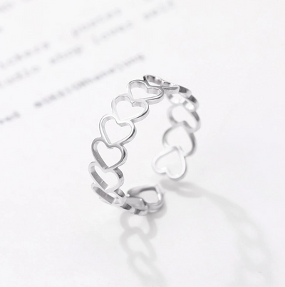 Xandra | Playful 925 sterling silver ring with heart motifs