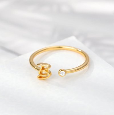 Paula | Personalized initial ring for a unique style