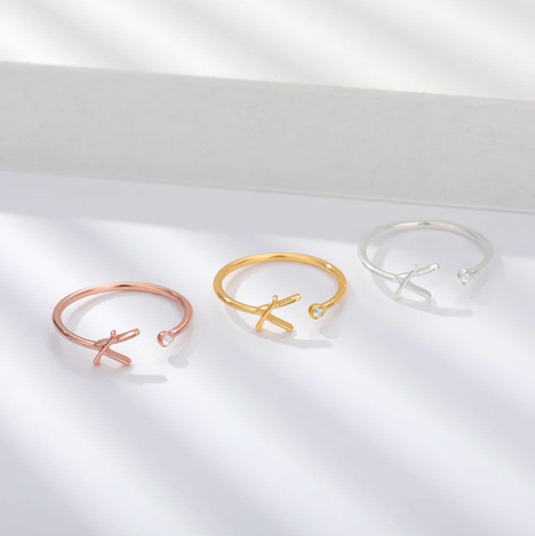 Paula | Personalized initial ring for a unique style