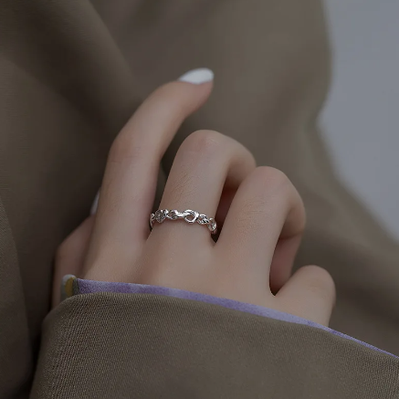 Emilia | Heart-shaped ring made of high-quality 925 sterling silver