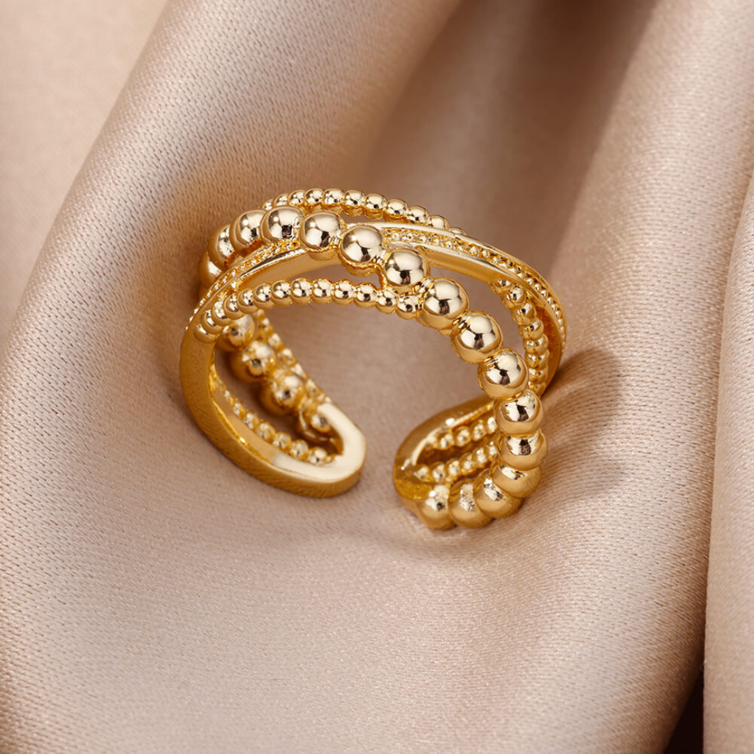 Ariana | Elegant adjustable ring with pearl design and gold-plated surface