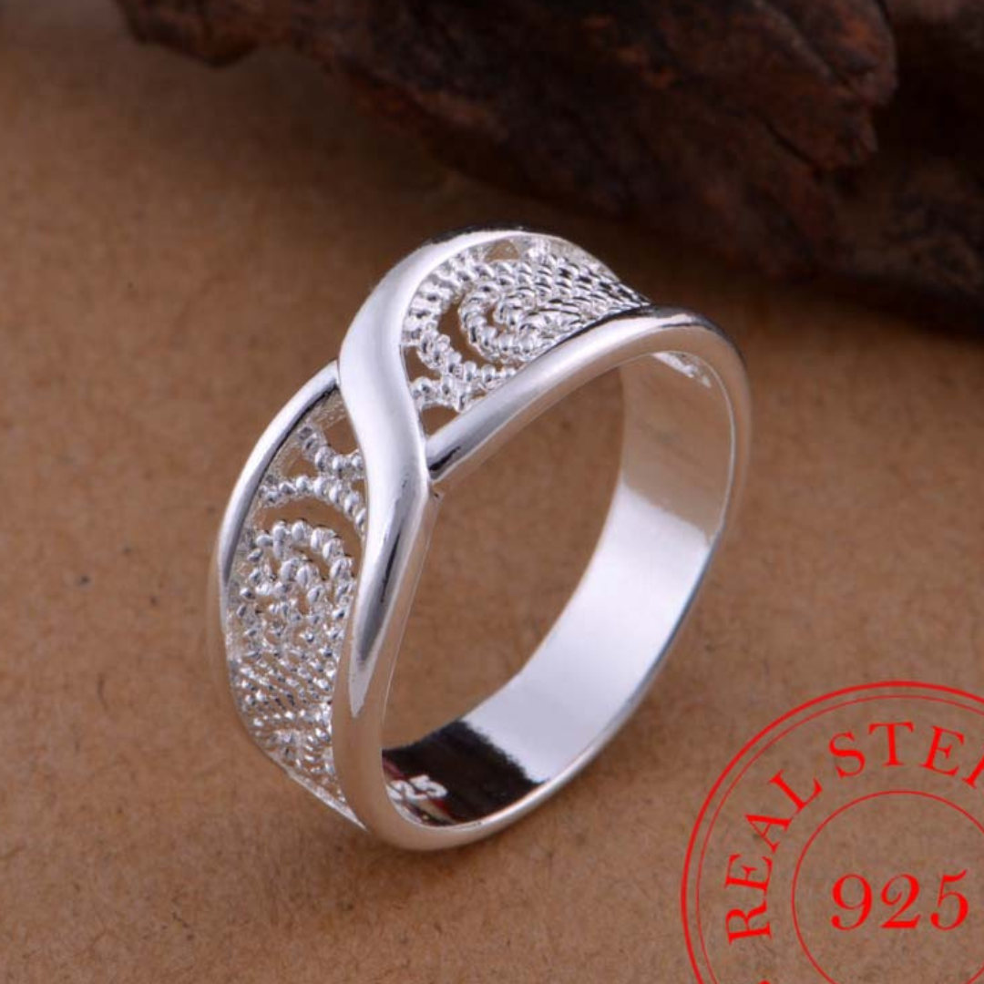 Penelope | Elegant 925 sterling silver ring