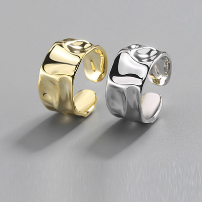 Maribel | Elegant asymmetrical wide ring