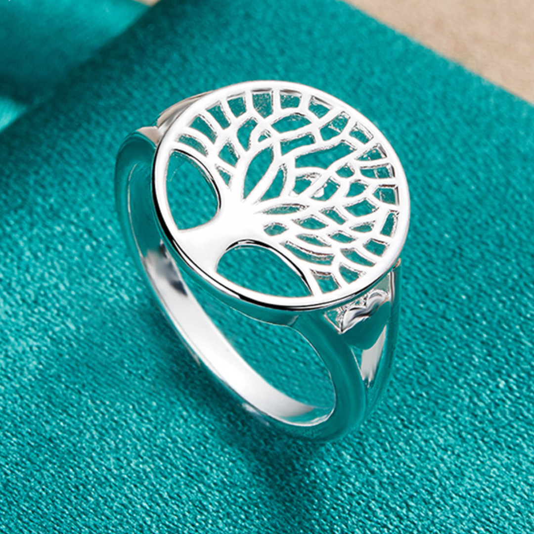 Noemí | Elegant "Tree of Life" ring made of high-quality 925 sterling silver