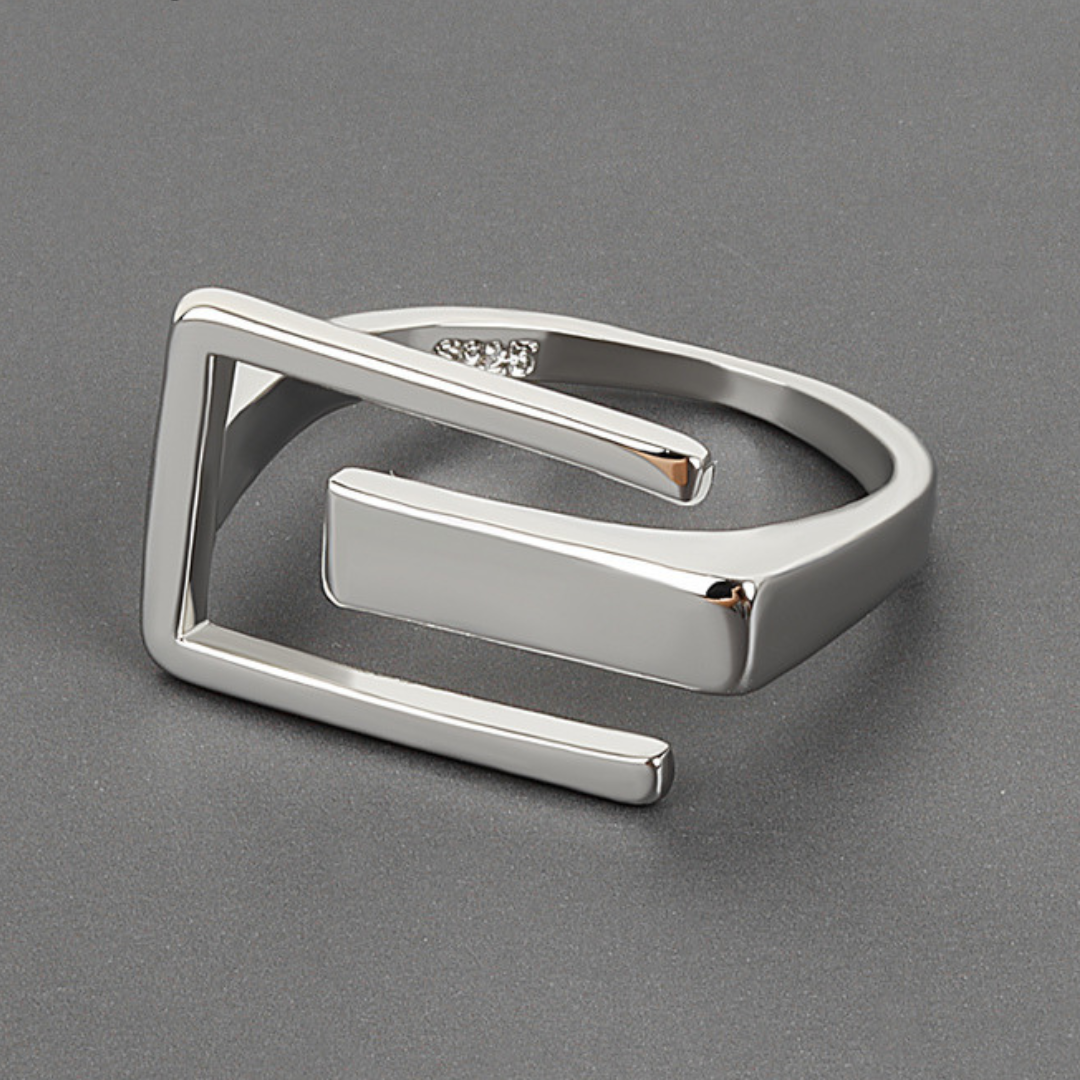 Amparo | Elegant adjustable ring made of high-quality 925 sterling silver in a modern design