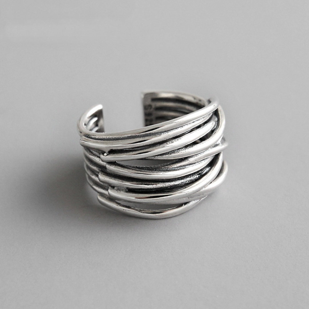 Lidia | Contemporary Adjustable Wide Ring with a Stylish Twist