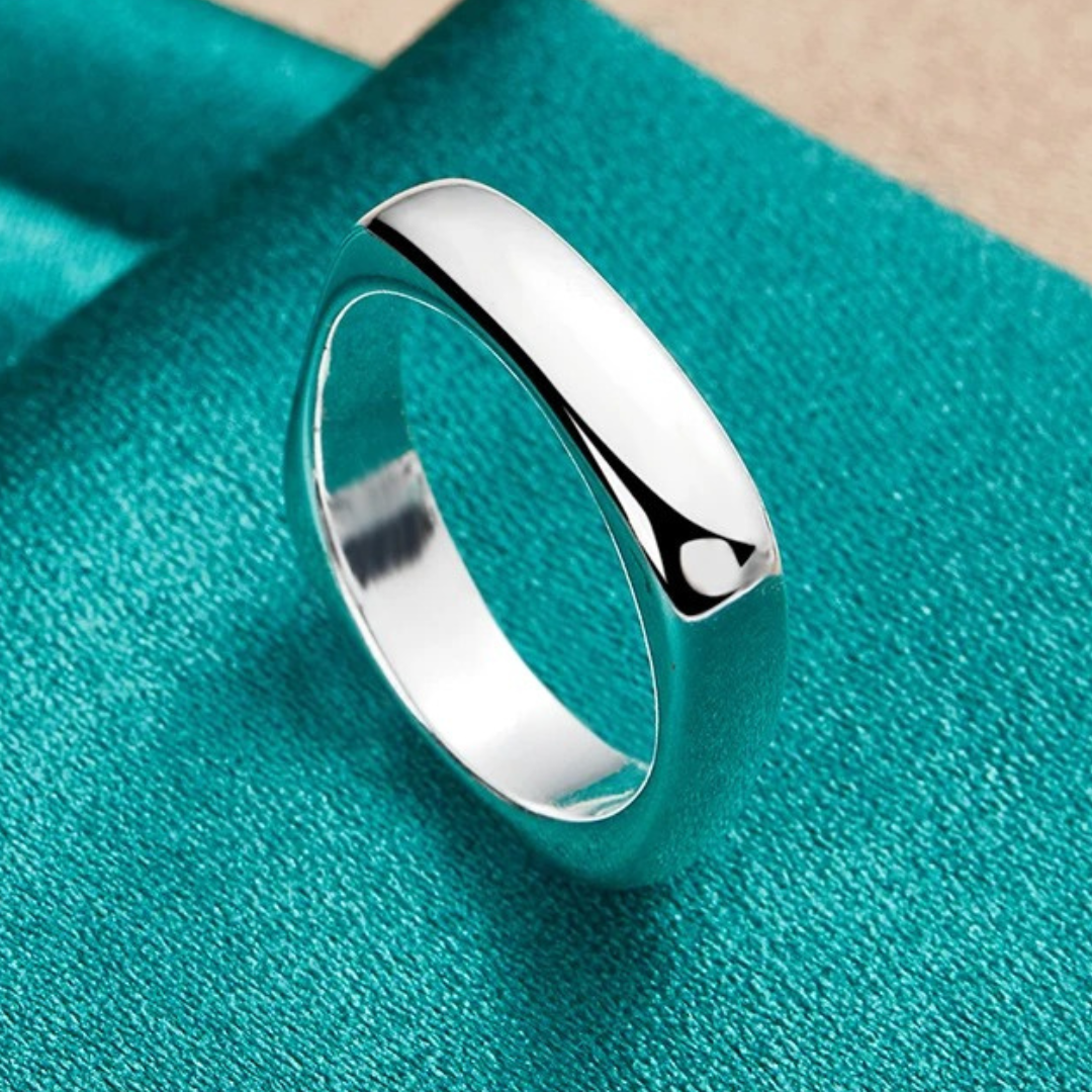 Veronica | Elegant adjustable square ring in 925 sterling silver