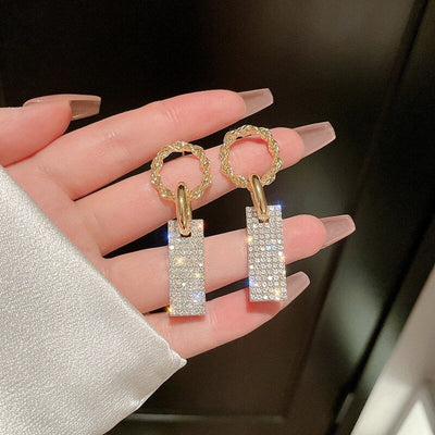 Angelica | Earrings with sparkling zircons and glamorous rhinestone details