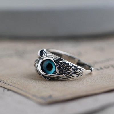 Blanca | Ring with opal lucky charm – the mystical owl of Selene