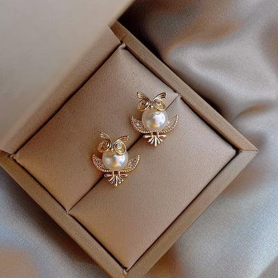 Ileana | Elegant golden owl earrings for a touch of glamour