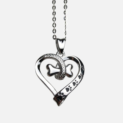 Marta | Necklace with an adorable paw and heart design
