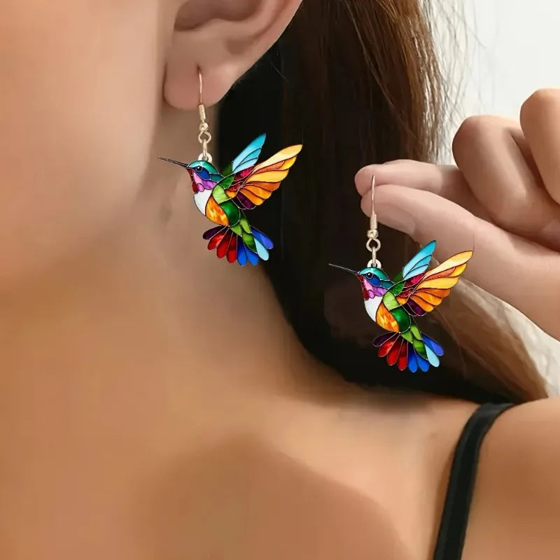 Elena | Hummingbird earrings with a modern 2D design