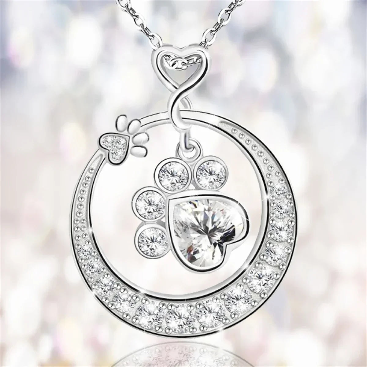 Leila | 925 sterling silver necklace for an elegant touch.