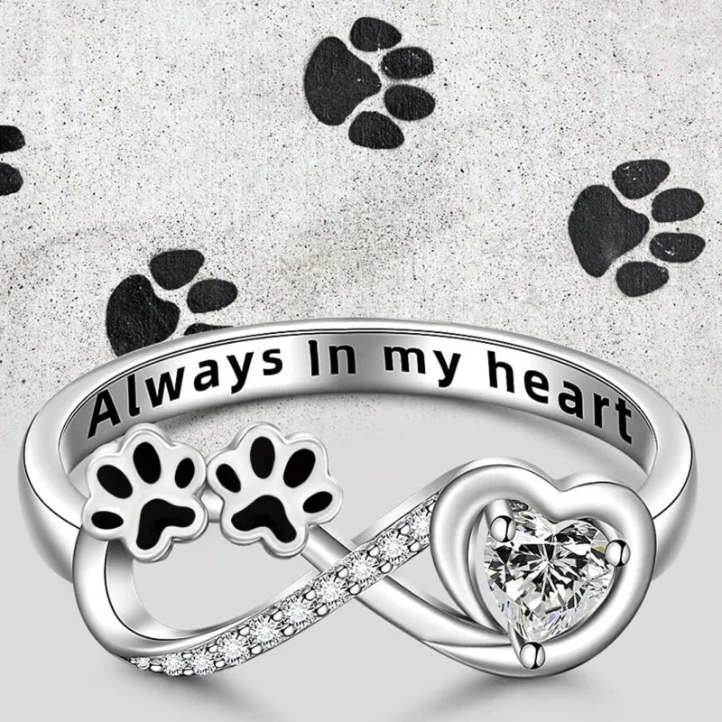 Olivia | Paw ring with heart and infinity design and sparkling zirconia for special accents