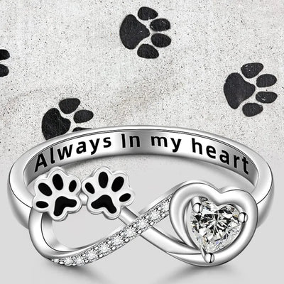 Olivia | Paw ring with heart and infinity design and sparkling zirconia for special accents