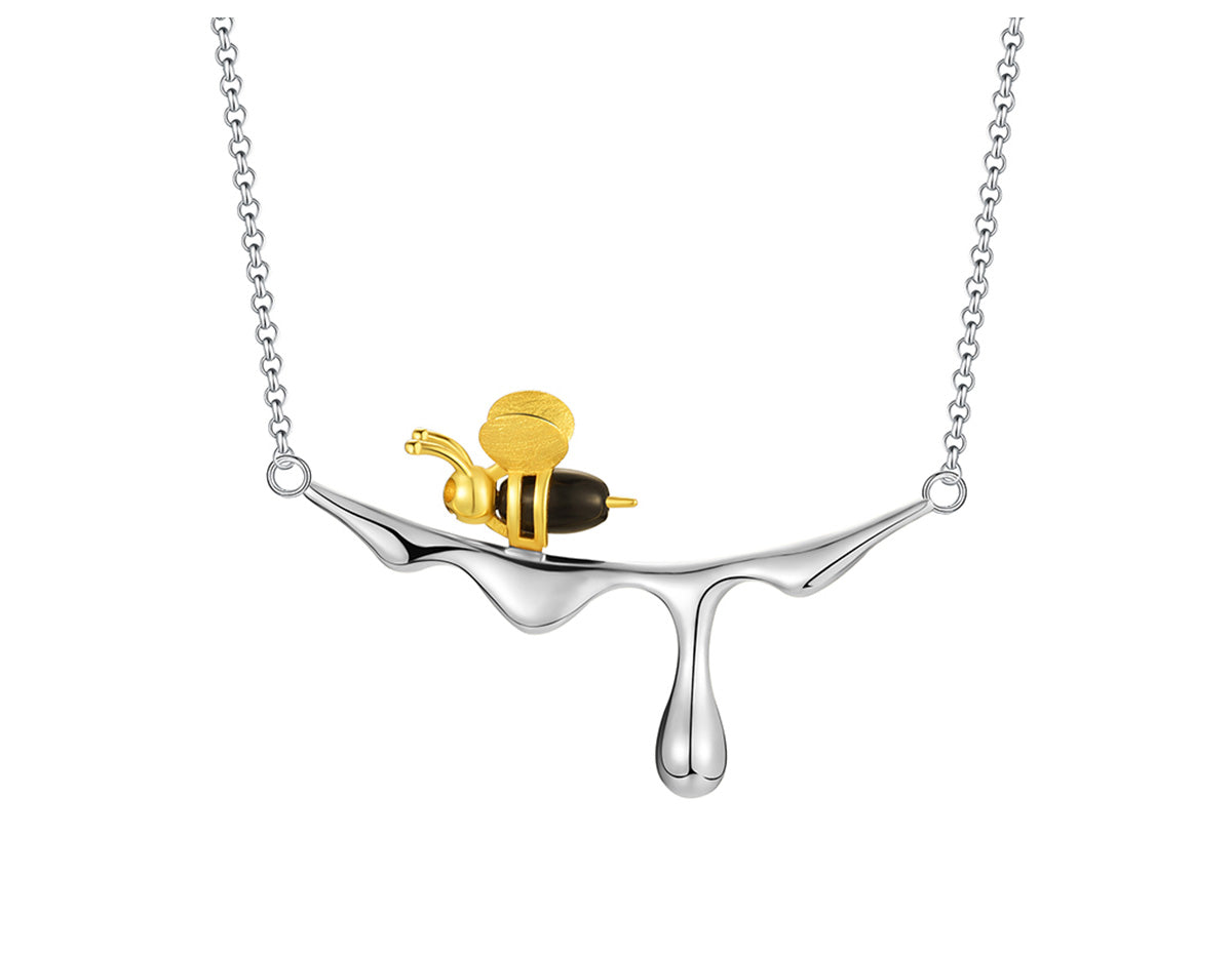 Luisa | MELINA – Elegant dripping honey & bee necklace for nature lovers