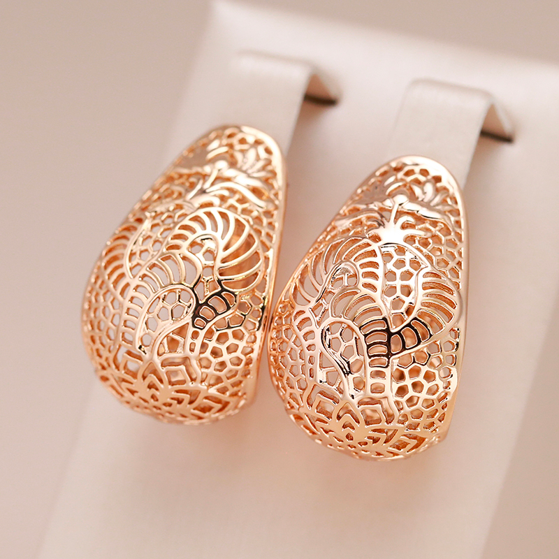 Katherine | Elegant high gold earrings for a touch of luxury