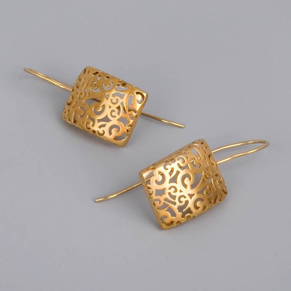 Sara | Earrings for a touch of elegance