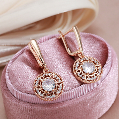 Jessica | Luxurious gold earrings with sparkling crystal details