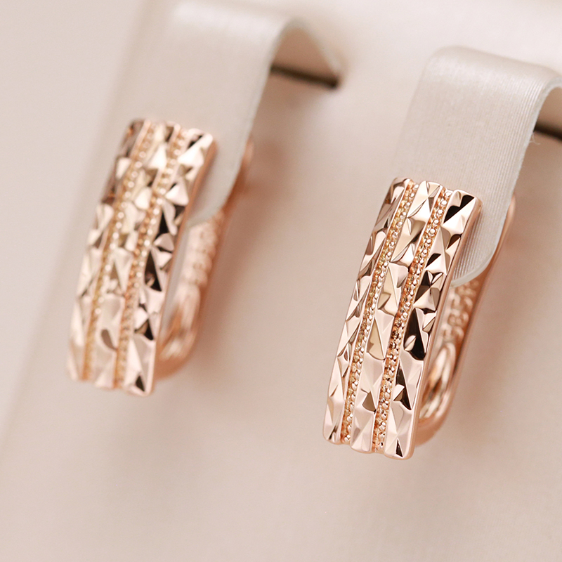 Flora | Earrings for a touch of luxury