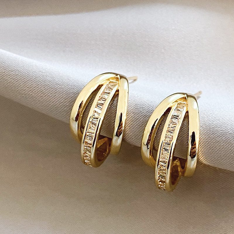 Sandra | Radiant gold earrings