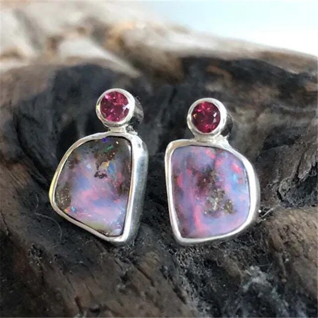 Elvira | Earrings with radiant red zircons