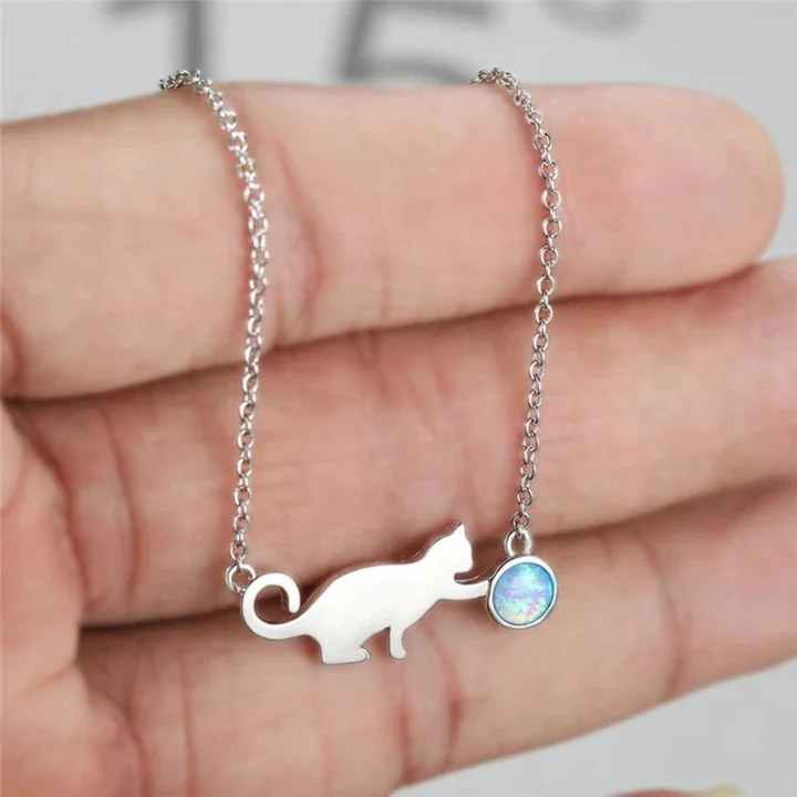 María | Cat necklace by Carlai The perfect accessory for cat lovers