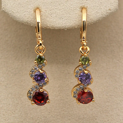 Paulina | Timeless elegance: earrings with sparkling gold zircons