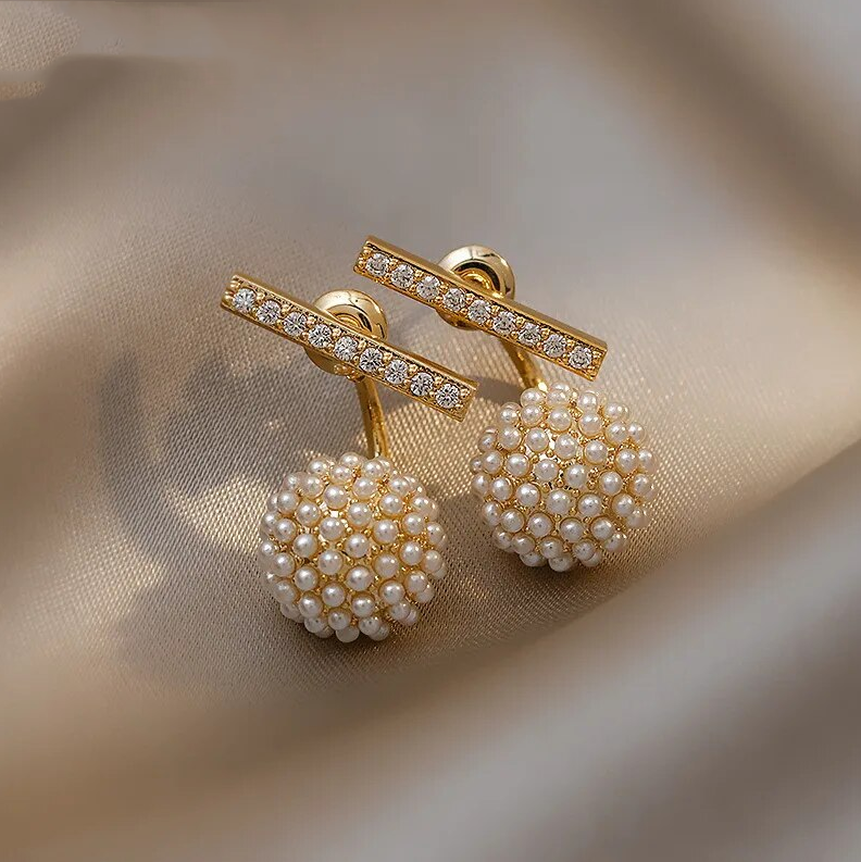 Tamara | Elegant pearl earrings with artistic inlay