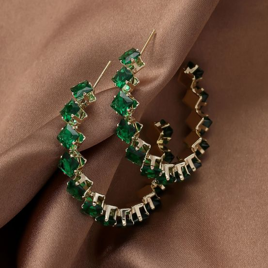 Geraldine | Elegant gold earrings with green accents