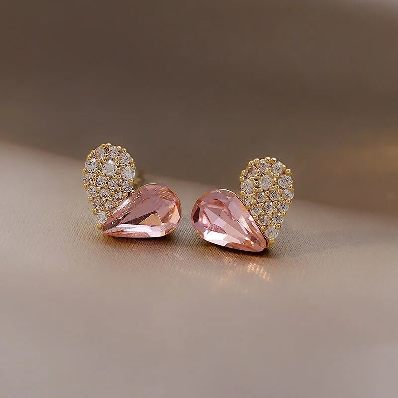 Ruby | Original sparkling heart earrings in an elegant pink hue