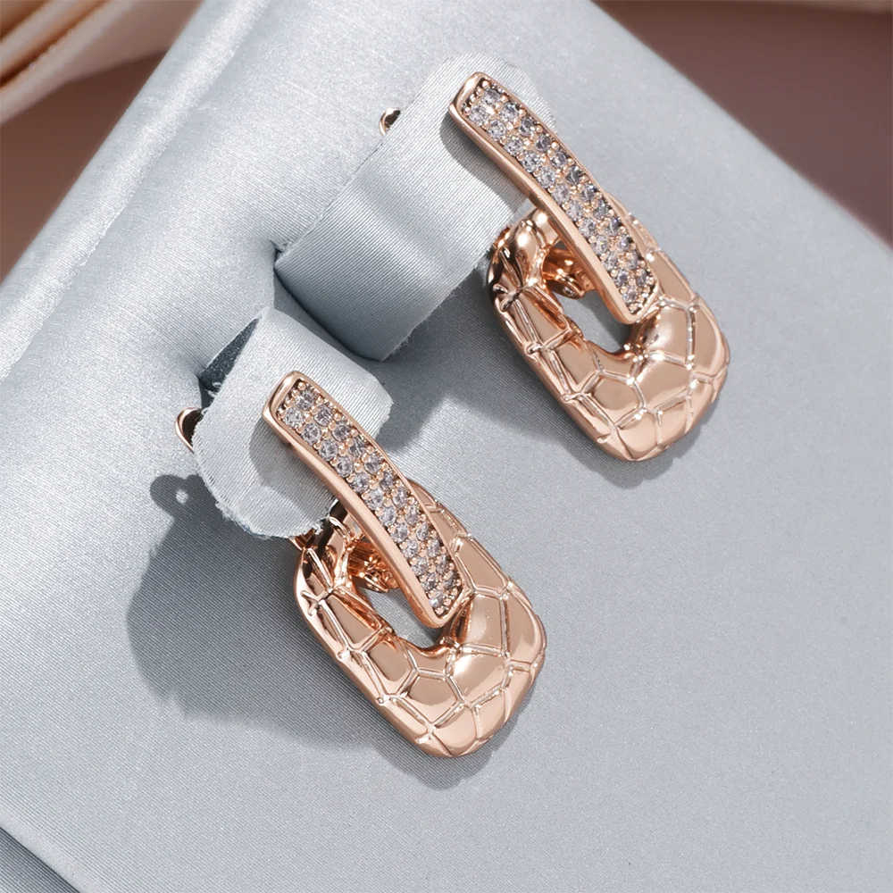 Johana | Luxurious golden scale earrings