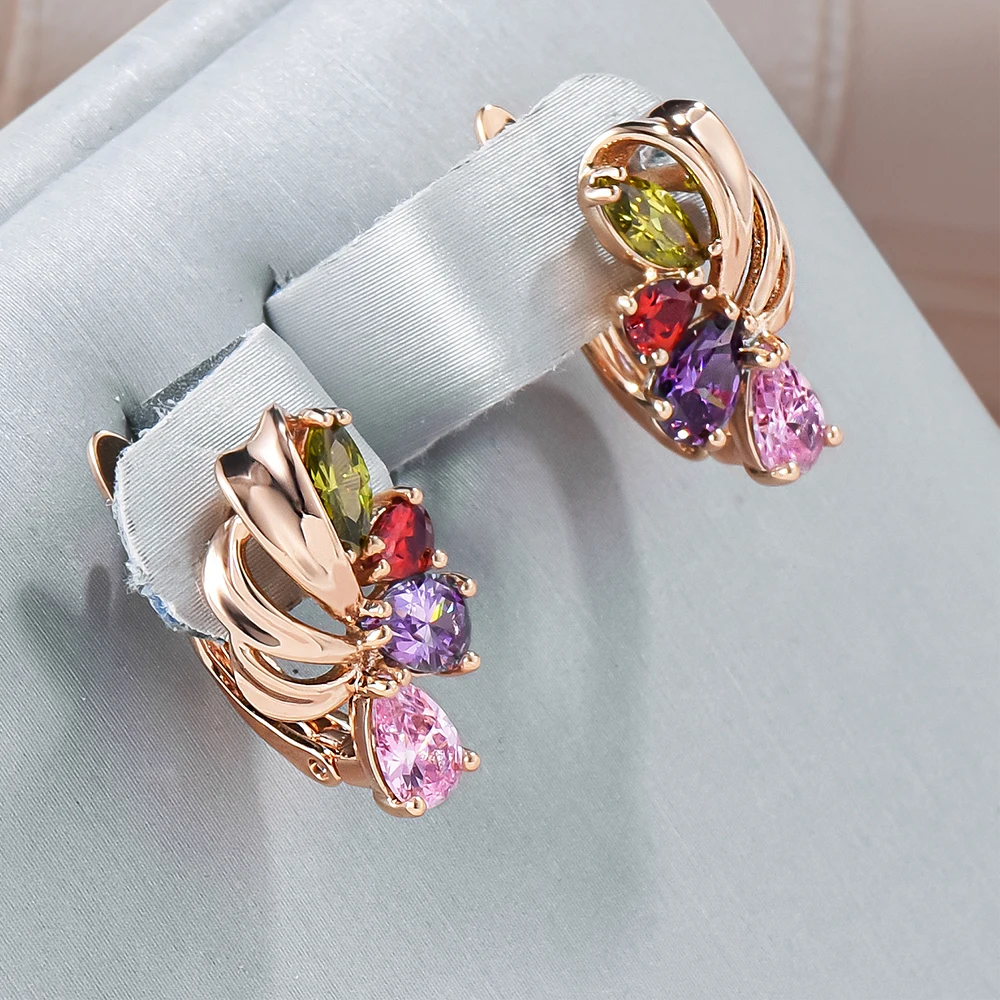Noelia | Fascinating colorful crystal earrings for a touch of elegance.