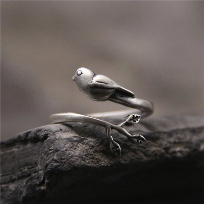 Antonella | Silver bird ring for stylish accents