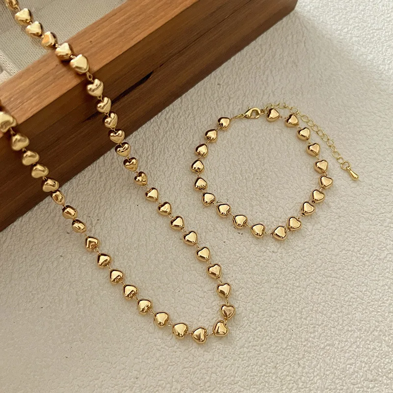 Zaida | Beautiful set of golden hearts